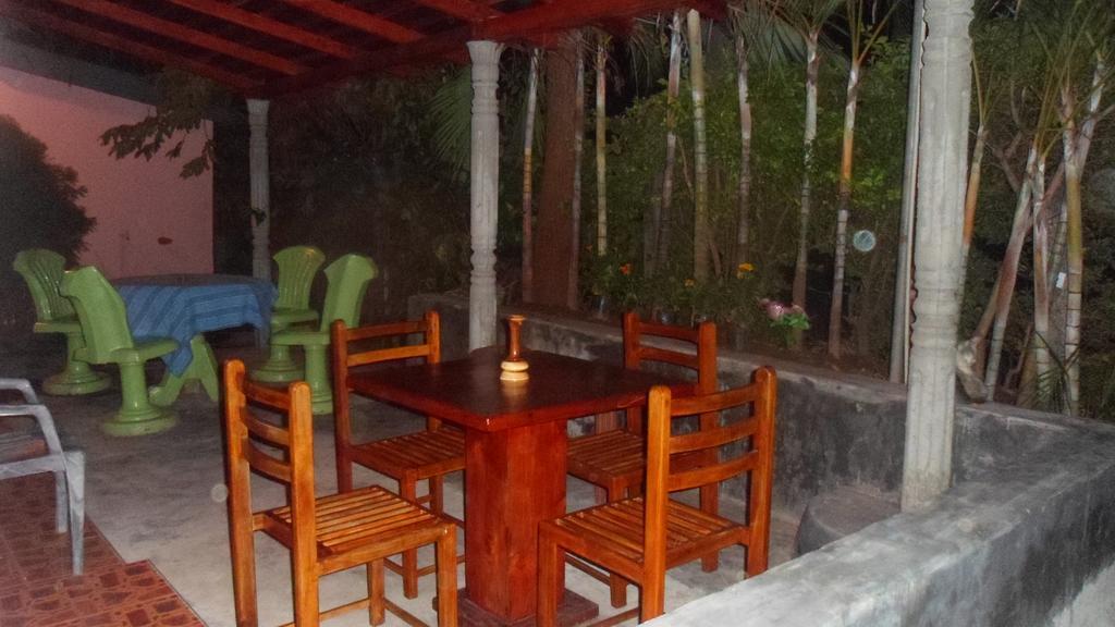 פולונרואה Thisal Guest House מראה חיצוני תמונה