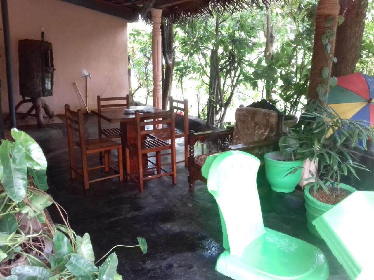 פולונרואה Thisal Guest House מראה חיצוני תמונה